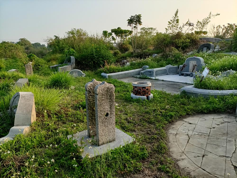 台南  太學生  林府君墓