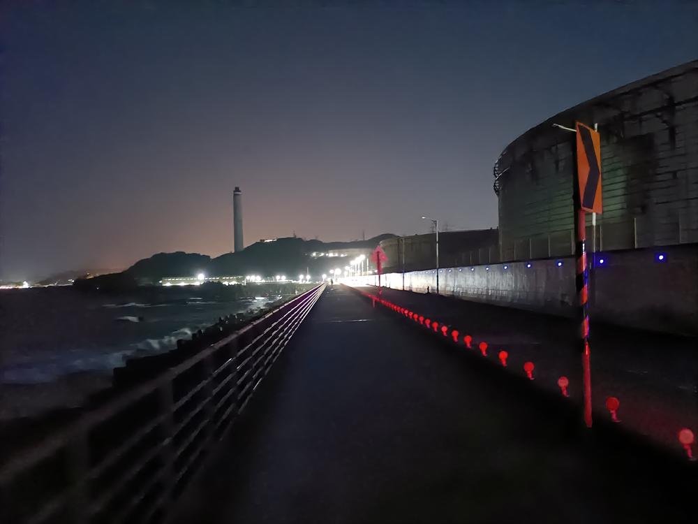 基隆  外木山海岸之  迷離夜色