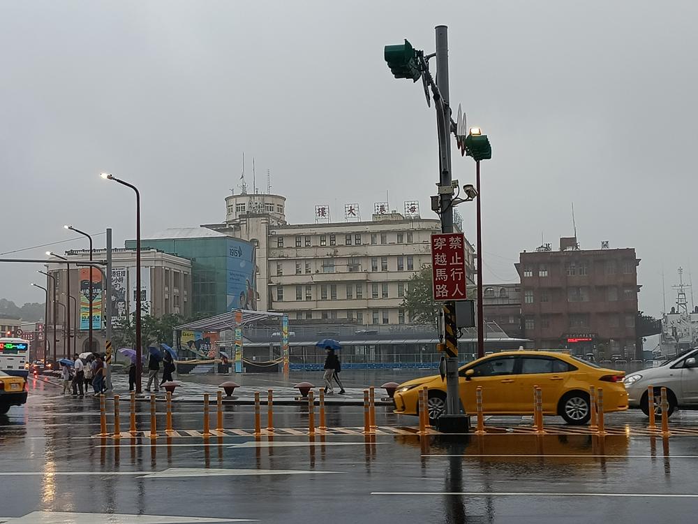 基隆  雨中即景  (03)