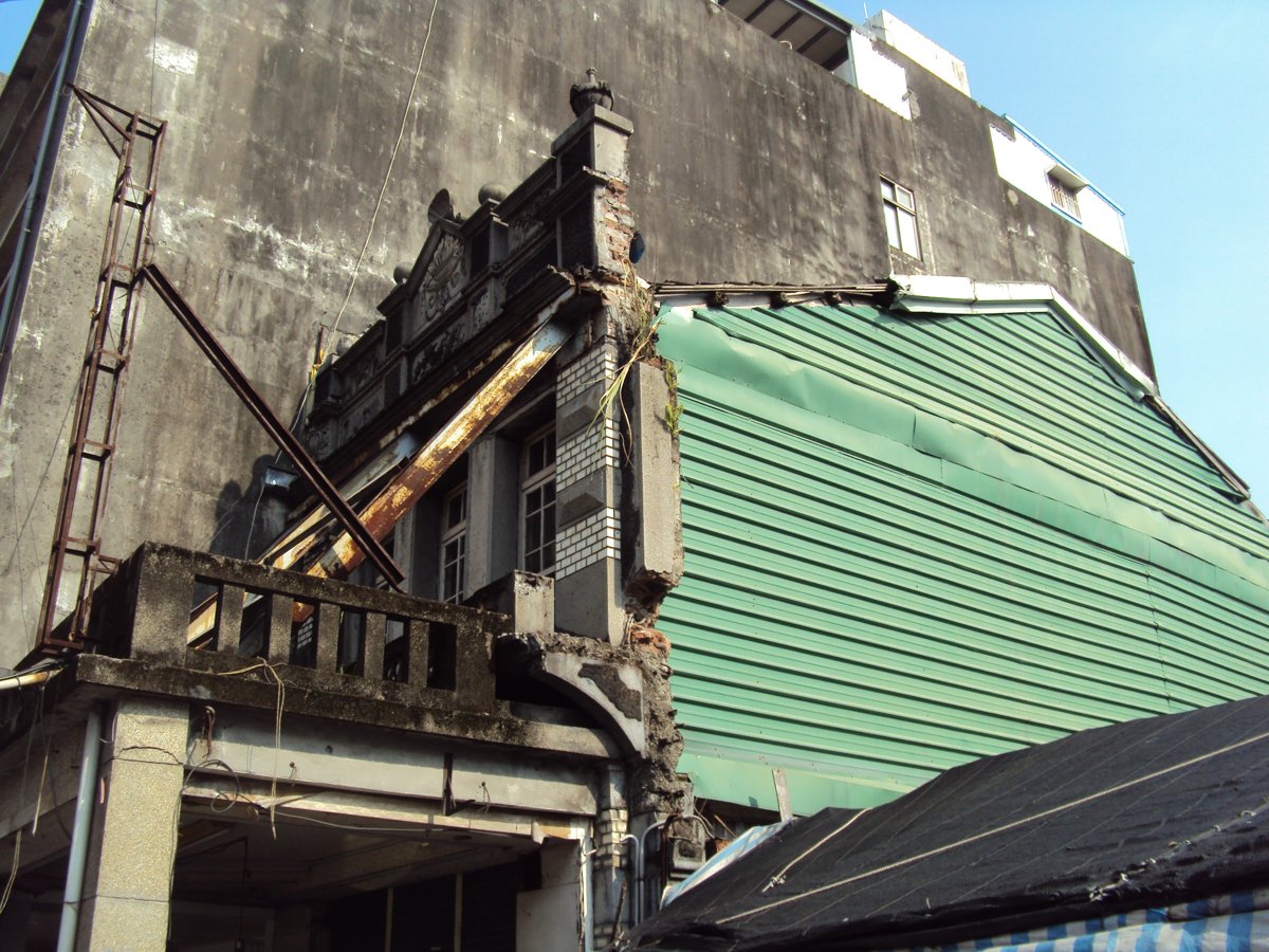 羅東街道上的日治建築 羅東街道上的日治建築