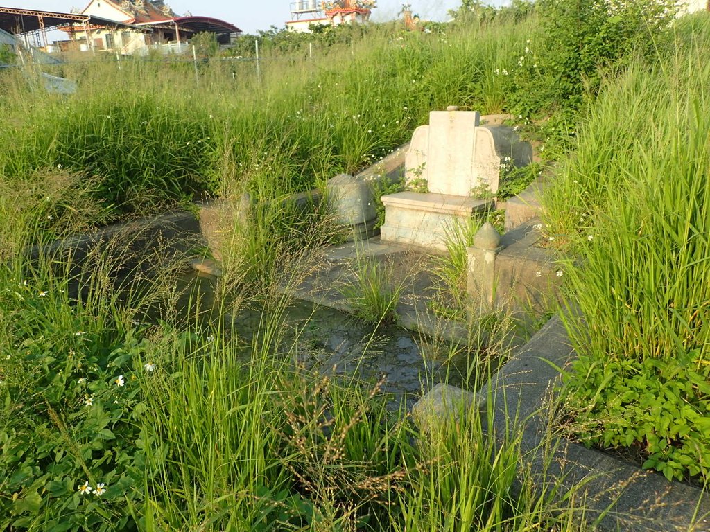 神岡 修職郎 呂炳南墓 神岡 修職郎 呂炳南墓