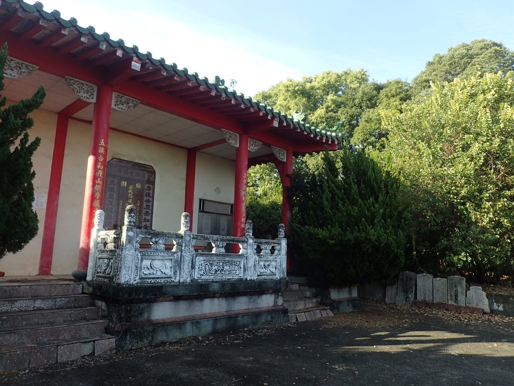 名間 皮子寮 陳再月公墓塔 名間 皮子寮 陳再月公墓塔