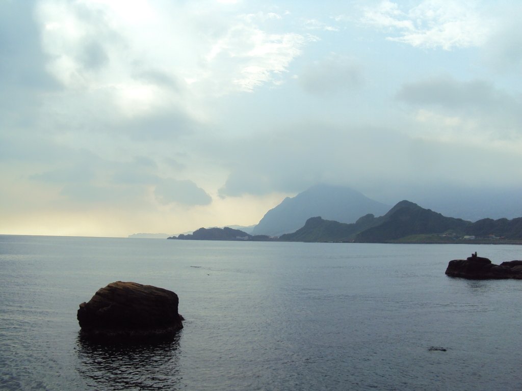 基隆 長潭里之 平浪波光 基隆 長潭里之 平浪波光