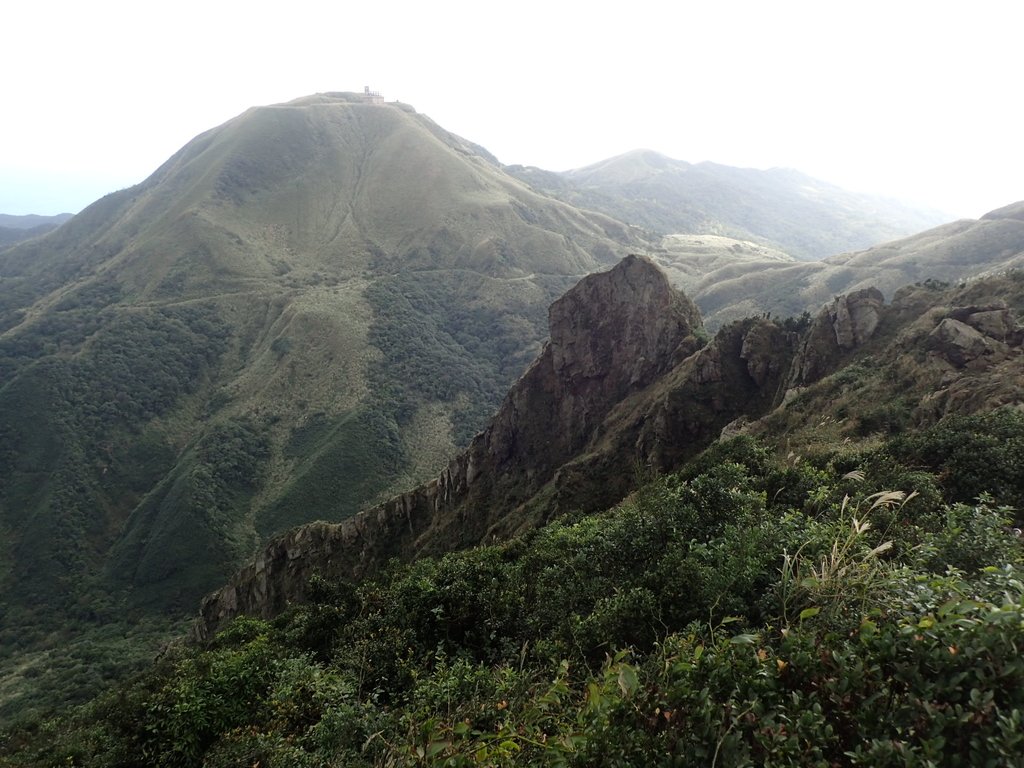 金瓜石之— 半平山 (半屏山) 金瓜石之— 半平山 (半屏山)