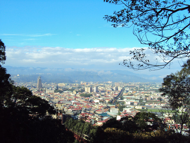 埔里 虎子山 (臺灣地理中心碑) 埔里 虎子山 (臺灣地理中心碑)