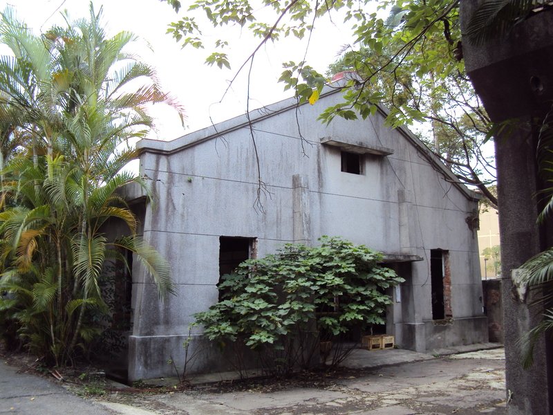 荒廢中的 南港瓶蓋工廠 荒廢中的 南港瓶蓋工廠