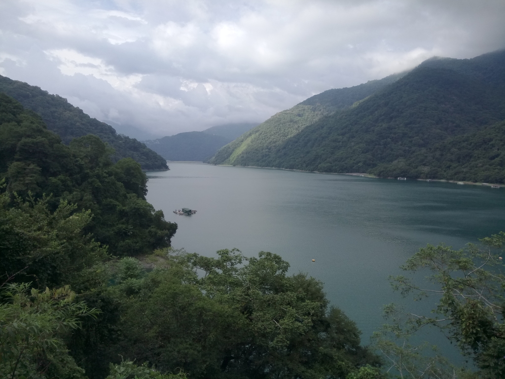 仁愛 萬大水庫 (碧湖) 仁愛 萬大水庫 (碧湖)