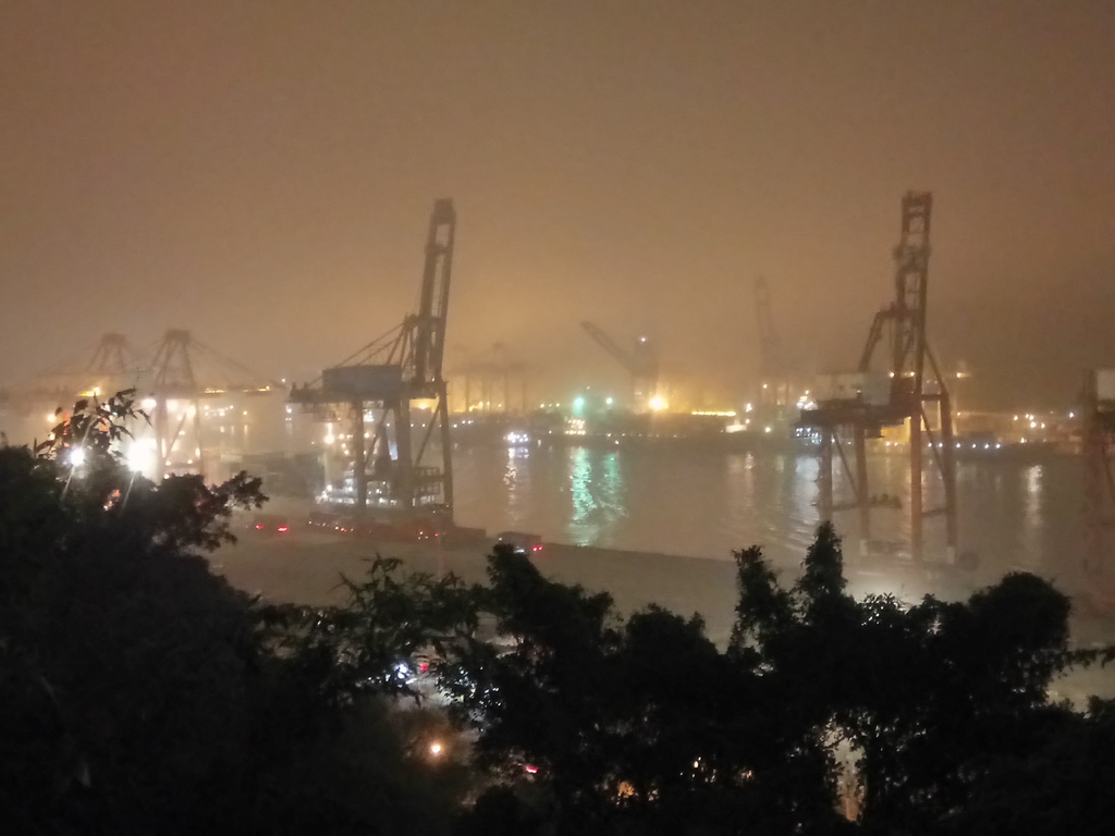 基隆 港都霧夜 基隆 港都霧夜