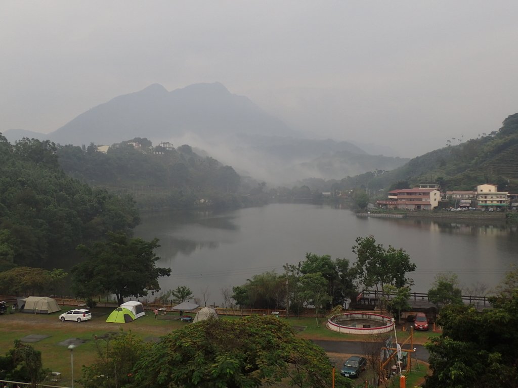 鹿谷 麒麟潭之 雨中即景 鹿谷 麒麟潭之 雨中即景