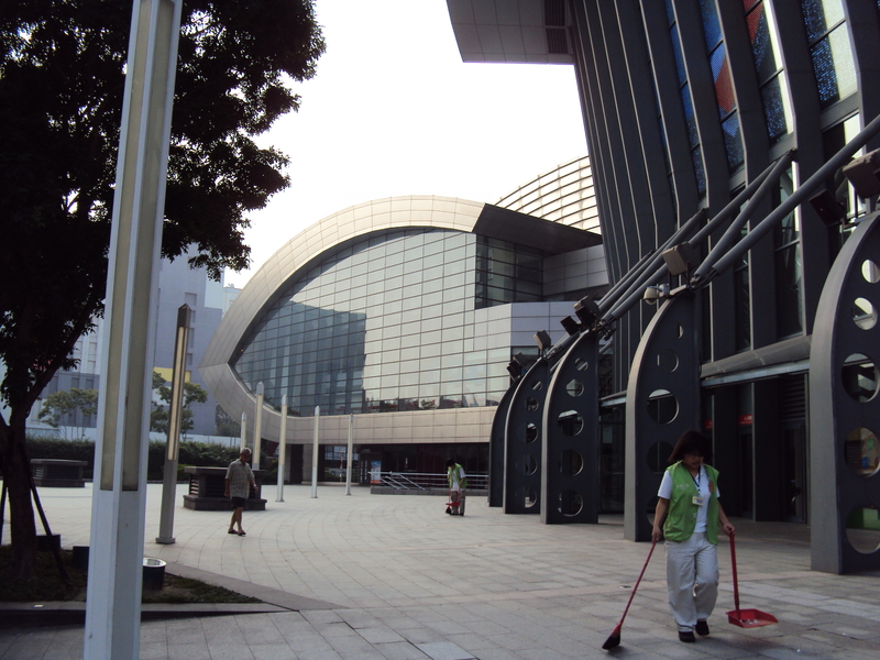 信步— 臺北市體育園區 信步— 臺北市體育園區