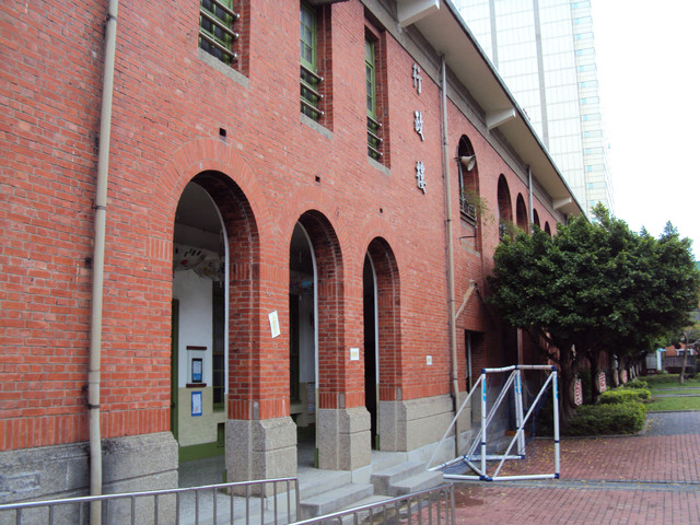 臺北教育大學附設小學 (原大安公學校) 臺北教育大學附設小學 (原大安公學校)