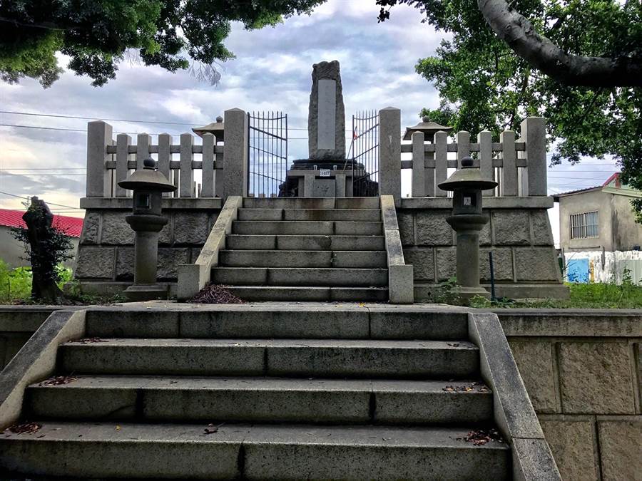 高雄 覆鼎金 杉本音吉墓等 高雄 覆鼎金 杉本音吉墓等