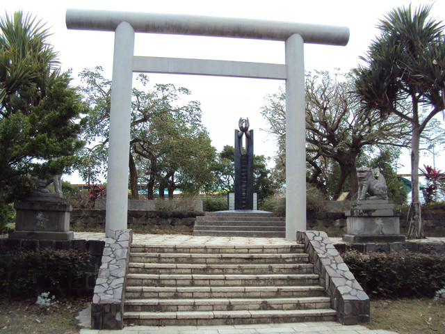 神社遺跡(二八) 東石神社 (朴子藝術公園) 神社遺跡(二八) 東石神社 (朴子藝術公園)