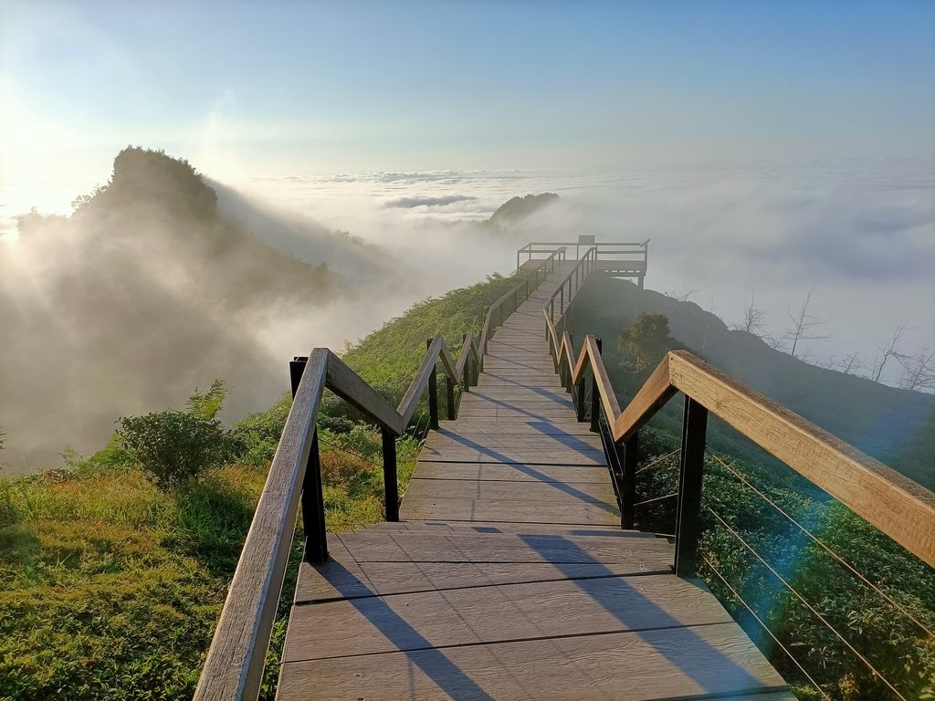 鹿谷 大崙山 觀霧亭之 暮光 鹿谷 大崙山 觀霧亭之 暮光