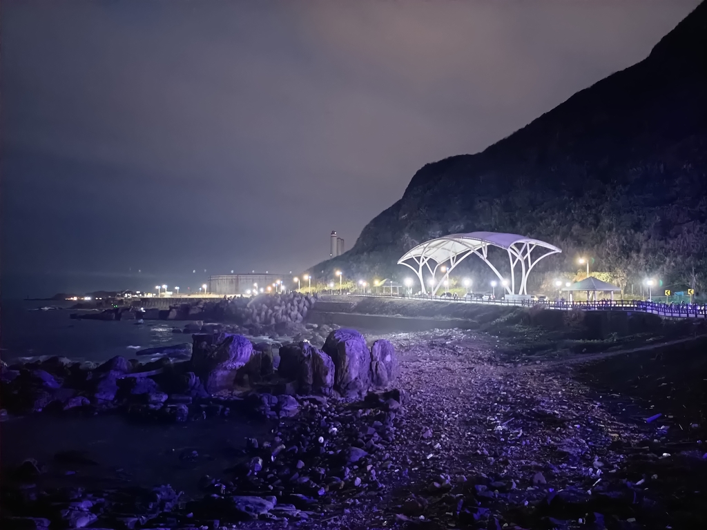 基隆 外木山 濱海大道之夜色 基隆 外木山 濱海大道之夜色