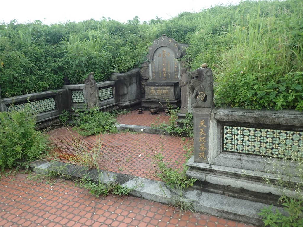 大肚 山陽 陳化光夫婦壽藏 大肚 山陽 陳化光夫婦壽藏