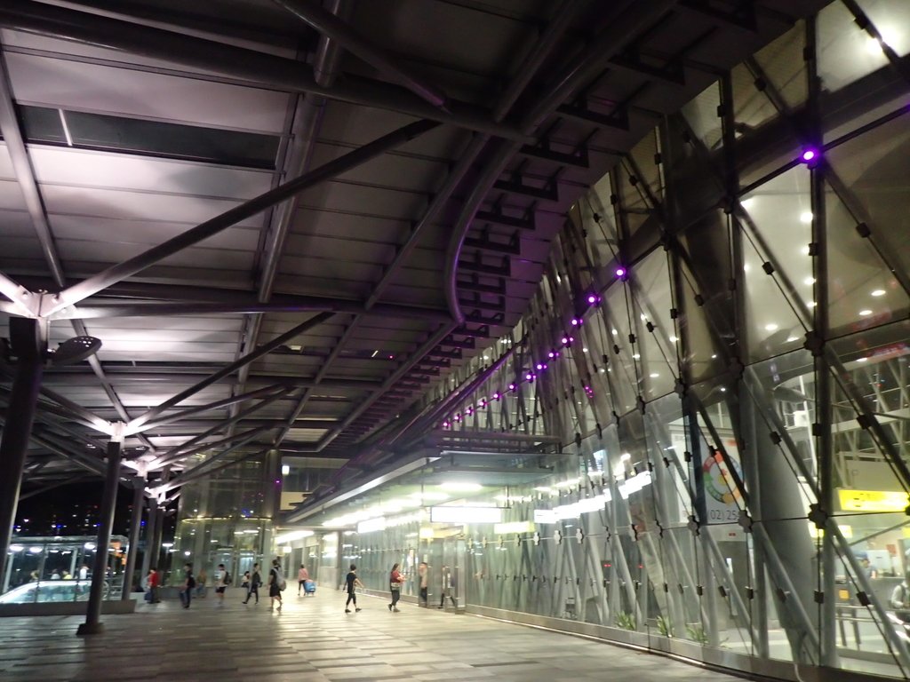 基隆 新火車站 夜景色 基隆 新火車站 夜景色