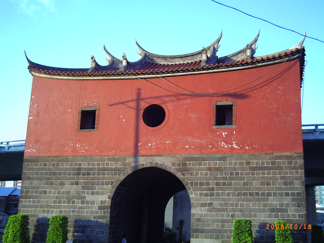 巖疆鎖鑰— 台北府城 北門 巖疆鎖鑰— 台北府城 北門