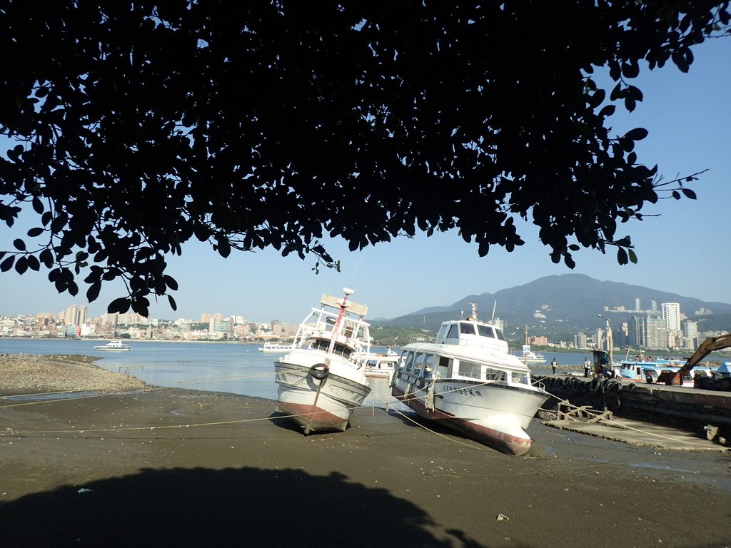 八里 左岸渡船頭 八里 左岸渡船頭