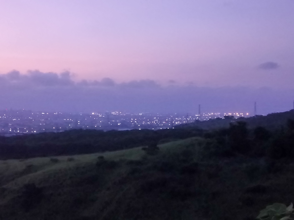 大肚 藍色公路之 暮光 大肚 藍色公路之 暮光