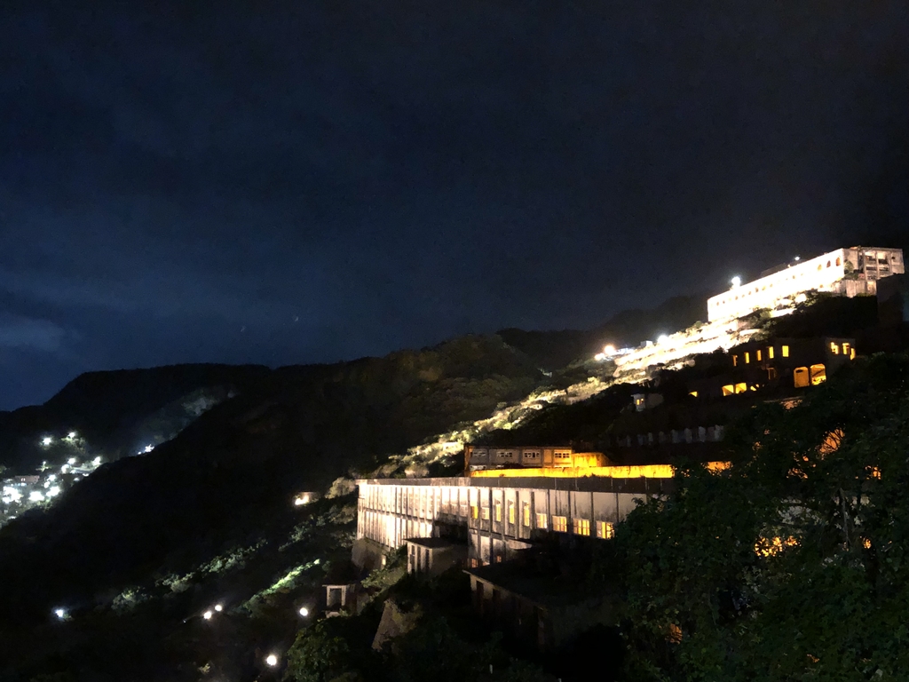 點亮 十三層選煉廠遺址 ( 下) 點亮 十三層選煉廠遺址 ( 下)