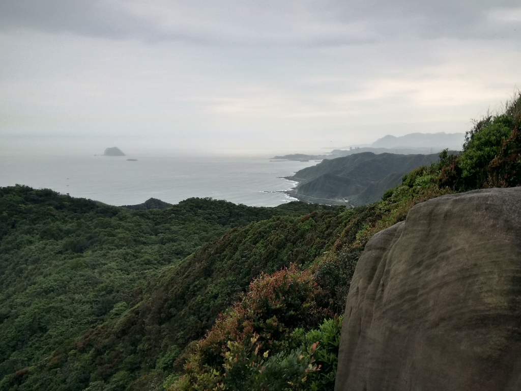 萬里 瑪鋉山 (望洋崖) 萬里 瑪鋉山 (望洋崖)