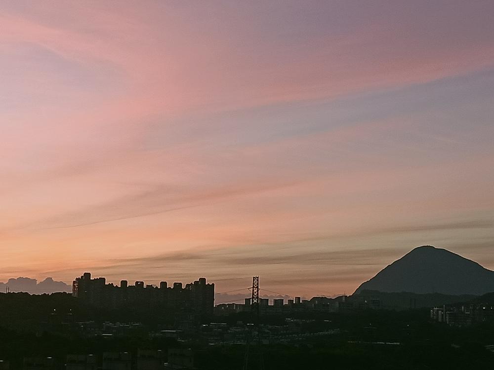 貂山曉日  之六七