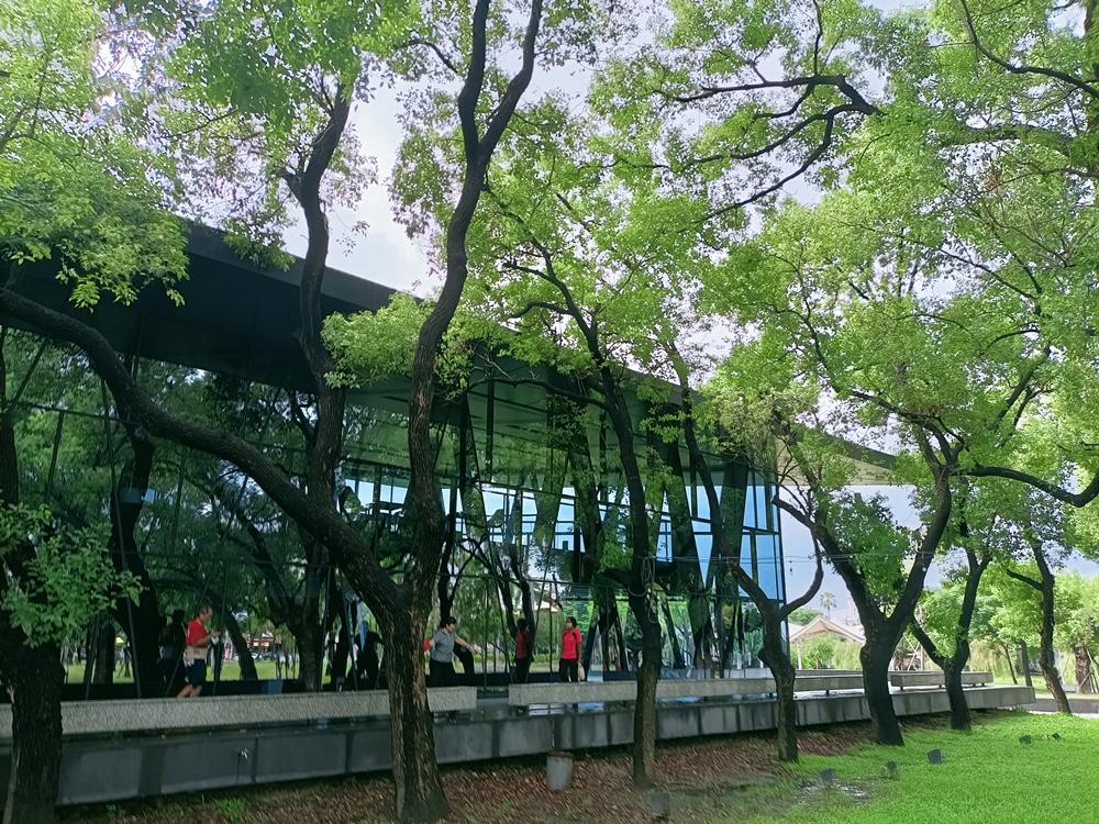 屏東 縣立圖書館 總館