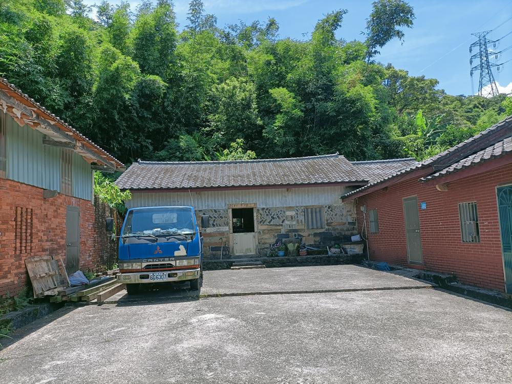 汐止  保長坑  石頭厝