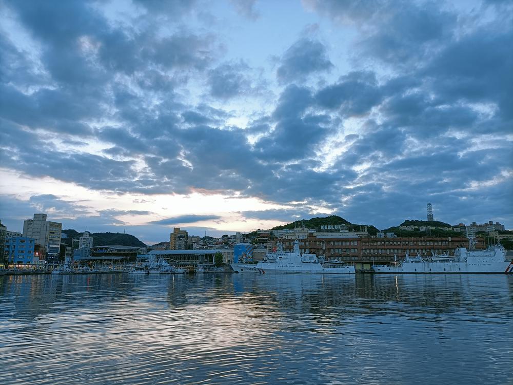 基隆  海洋廣場之  暮色雲影  (02)