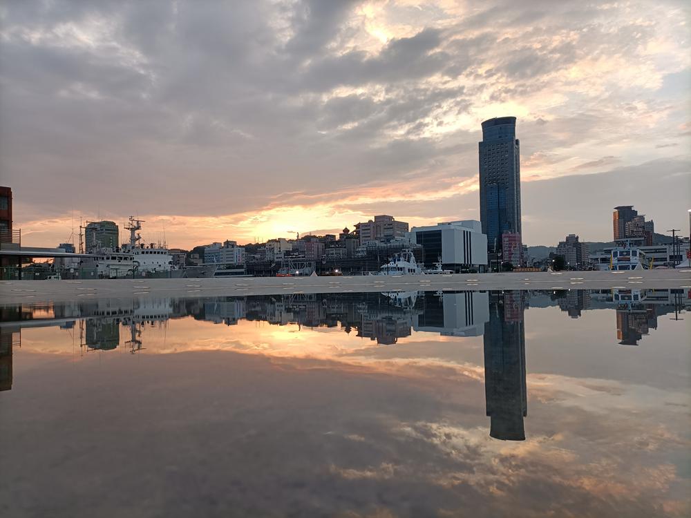 基隆  海洋廣場之  晨光水影  (02)