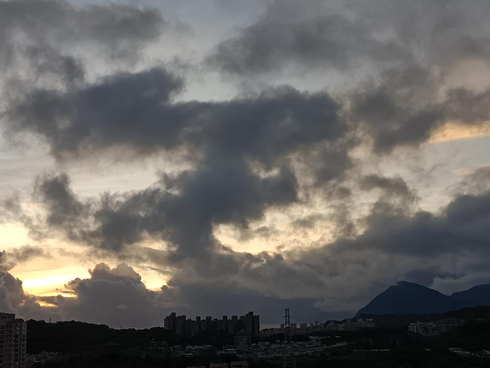 貂山曉日 之一O四