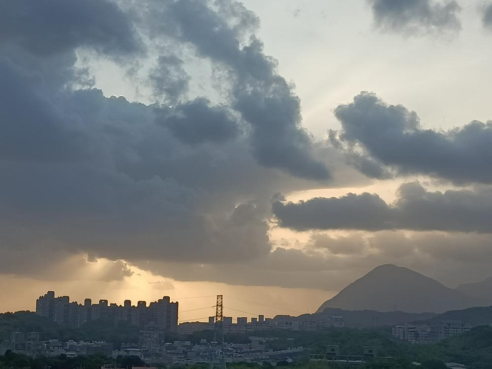 貂山曉日  之一一三