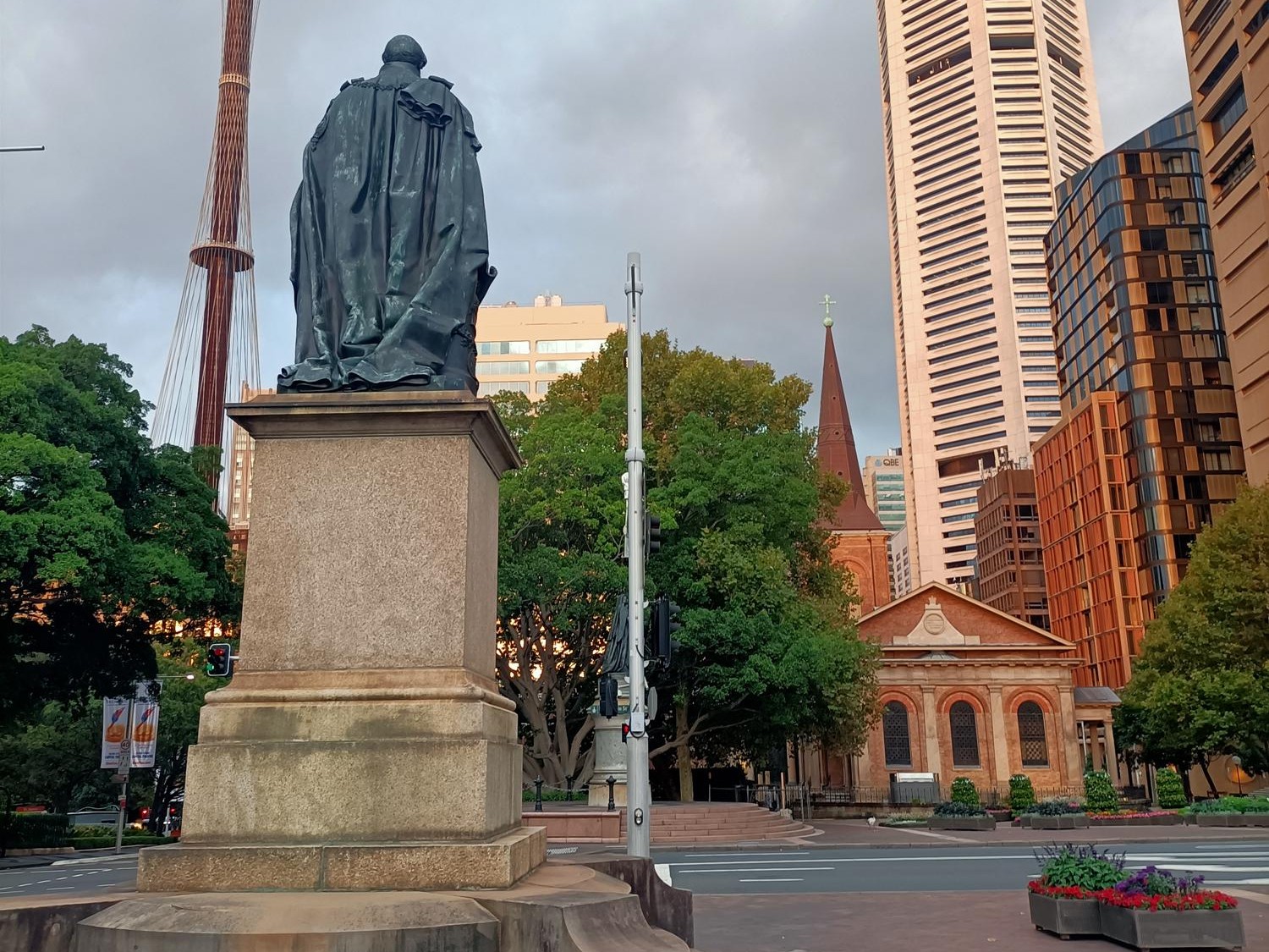 雪梨遊(16)  清晨之  聖詹姆斯教堂 (聖雅各堂)