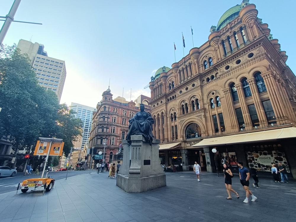 雪梨遊(47)  維多利亞女王大廈  (中)