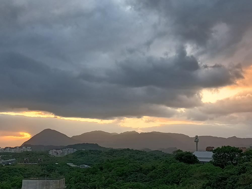 貂山曉日  之一三三