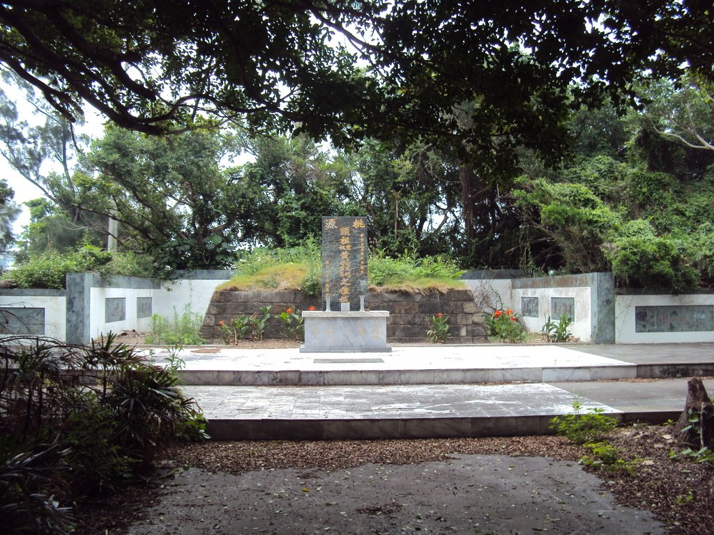 DSC01090.JPG - 鹿港  黃友竹家族墓園