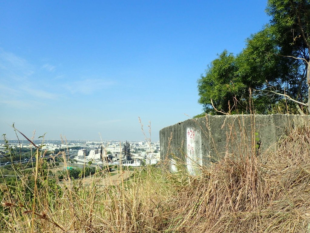 PA282045.JPG - 烏日  學田山登山步道