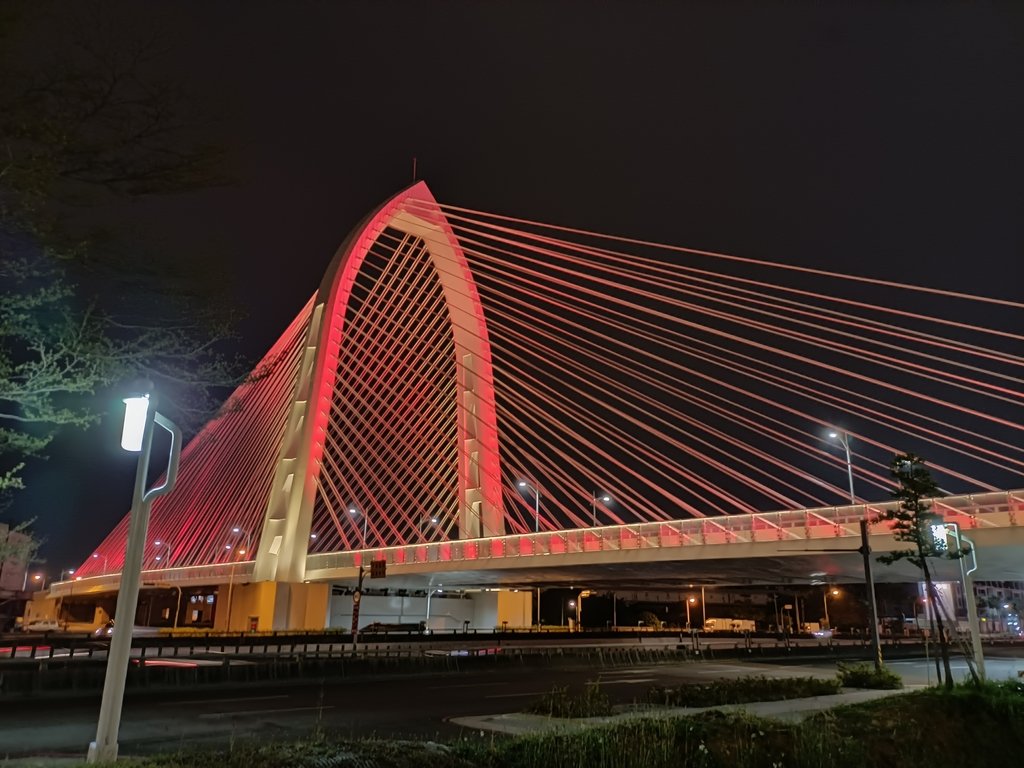 IMG20210313185318.jpg - 台中  科湳愛琴橋  夜色