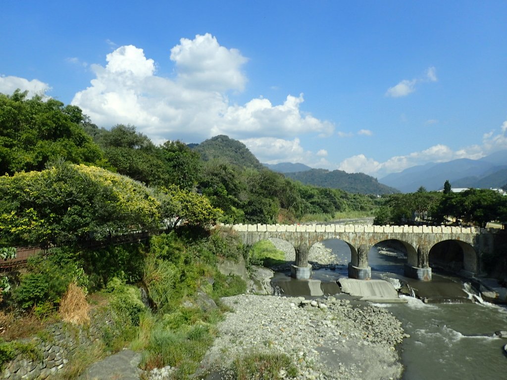 PB225202.JPG - 國姓  北港溪  糯米石橋