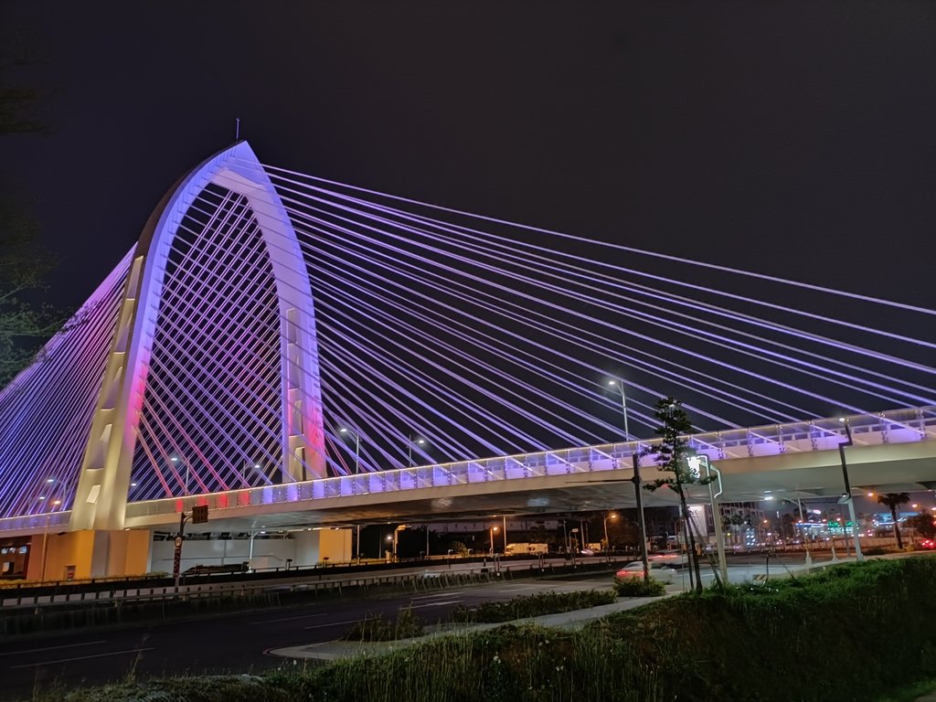 IMG20210313185326.jpg - 台中  科湳愛琴橋  夜色