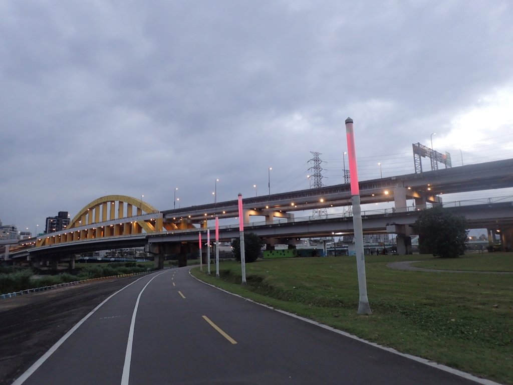 P1264251.JPG - 松山  麥帥二橋光影