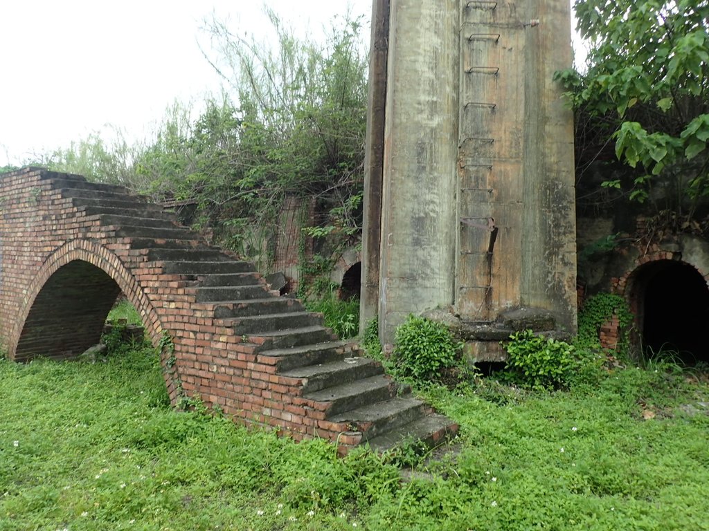 P4214778.JPG - 花壇  橋頭  八卦窯