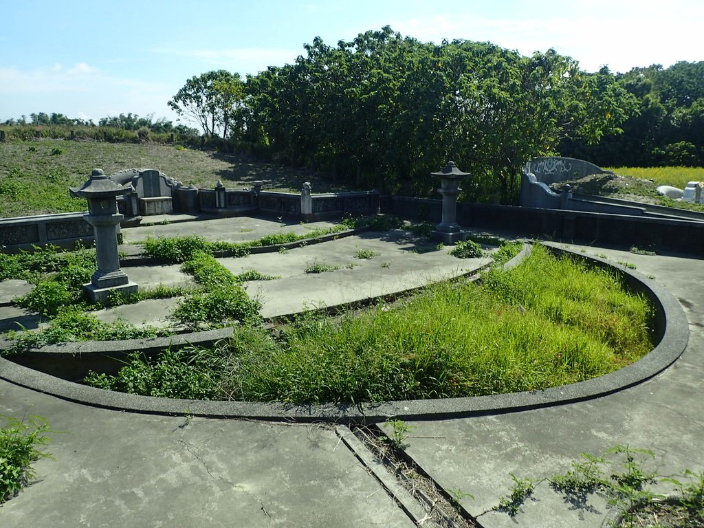 P5072658.JPG - 元長  龍岩厝  吳新丁墓園