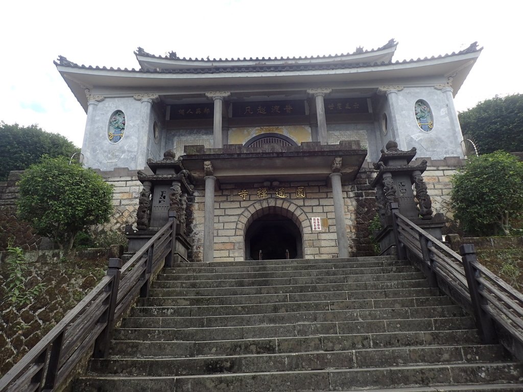 PB300473.JPG - 中和  圓通禪寺  建築之美