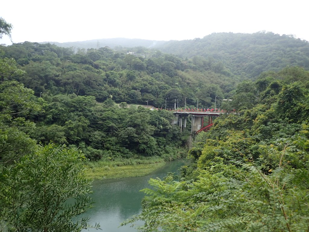 PA110839.JPG - 烏來山下的  小隱瀑