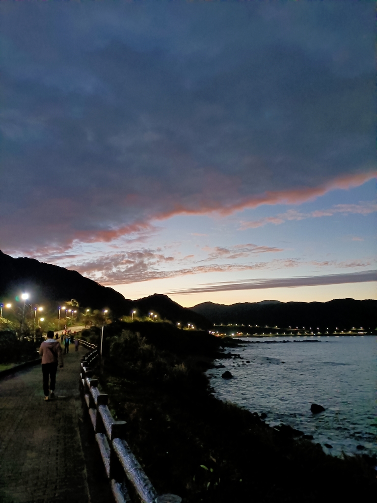 IMG20210121180036.jpg - 基隆  外木山  濱海大道  之夜色