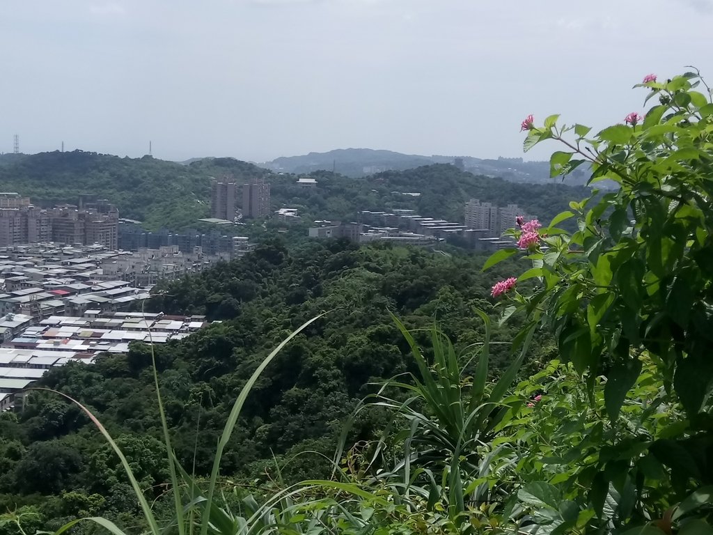 DSC_6653.JPG - 基隆  樂利山  遠眺新山水庫