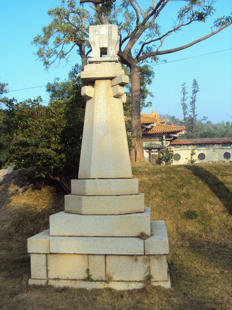 DSC05388.JPG - 高雄神社遺跡  (忠烈祠)