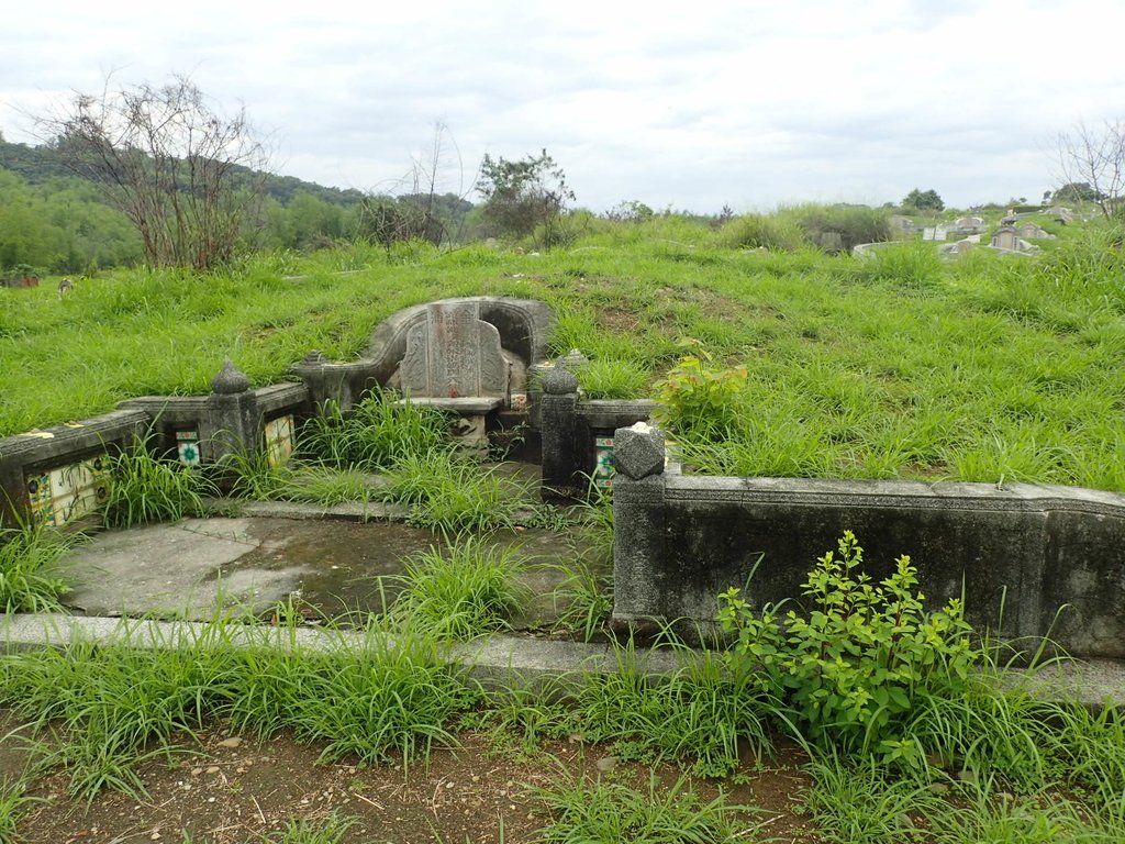 P4214463.JPG - 草屯  茄荖山  古墓踏查